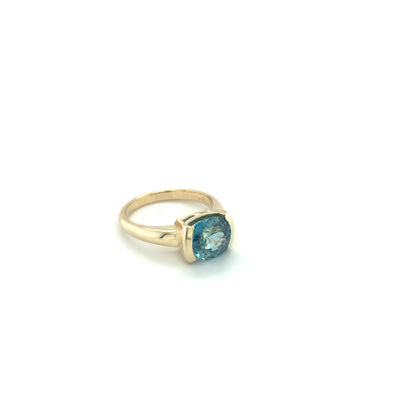 OVAL BLUE ZIRCON RING