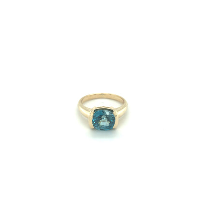 OVAL BLUE ZIRCON RING