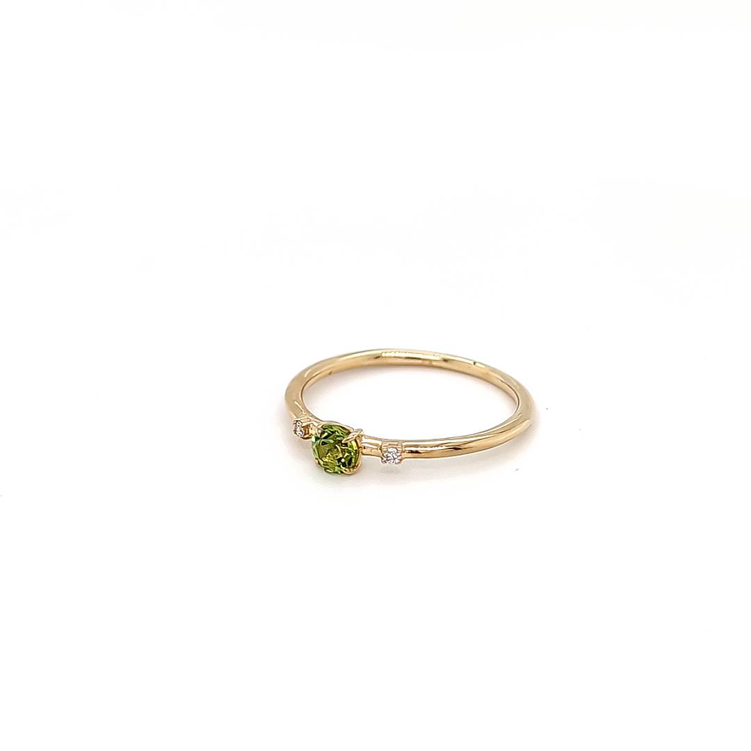 PERIDOT & DIAMOND RING