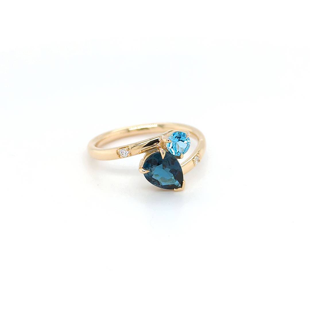 LONDON BLUE TOPAZ, BLUE TOPAZ & DIAMOND RING