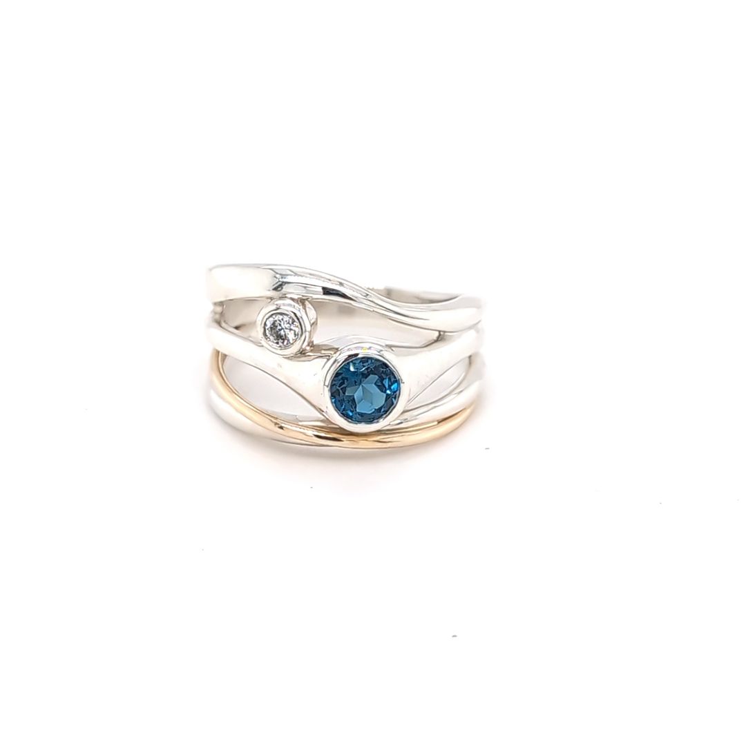 BLUE TOPAZ & DIAMOND RING