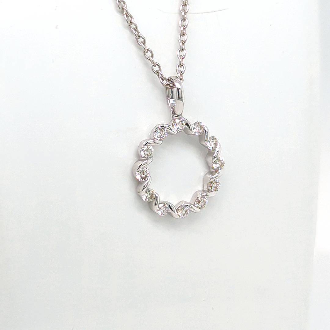 DIAMOND CIRCLE PENDANT