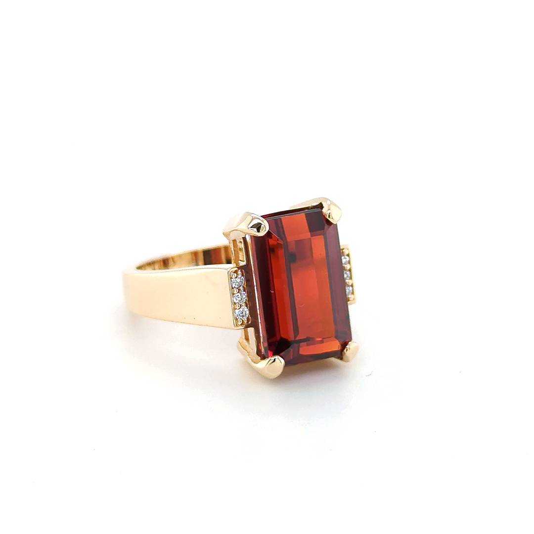 EMERALD CUT GARNET RING