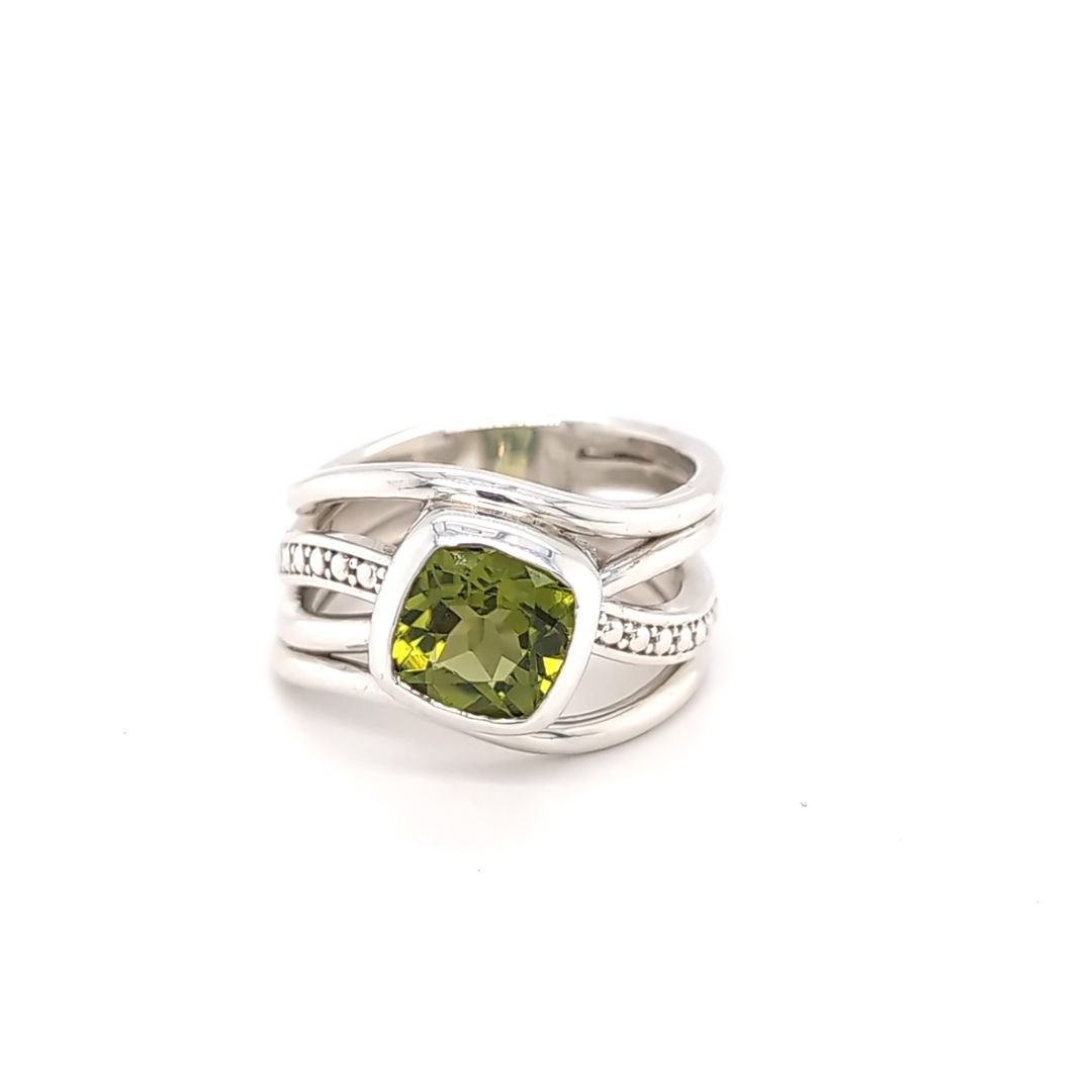 PERIDOT RING