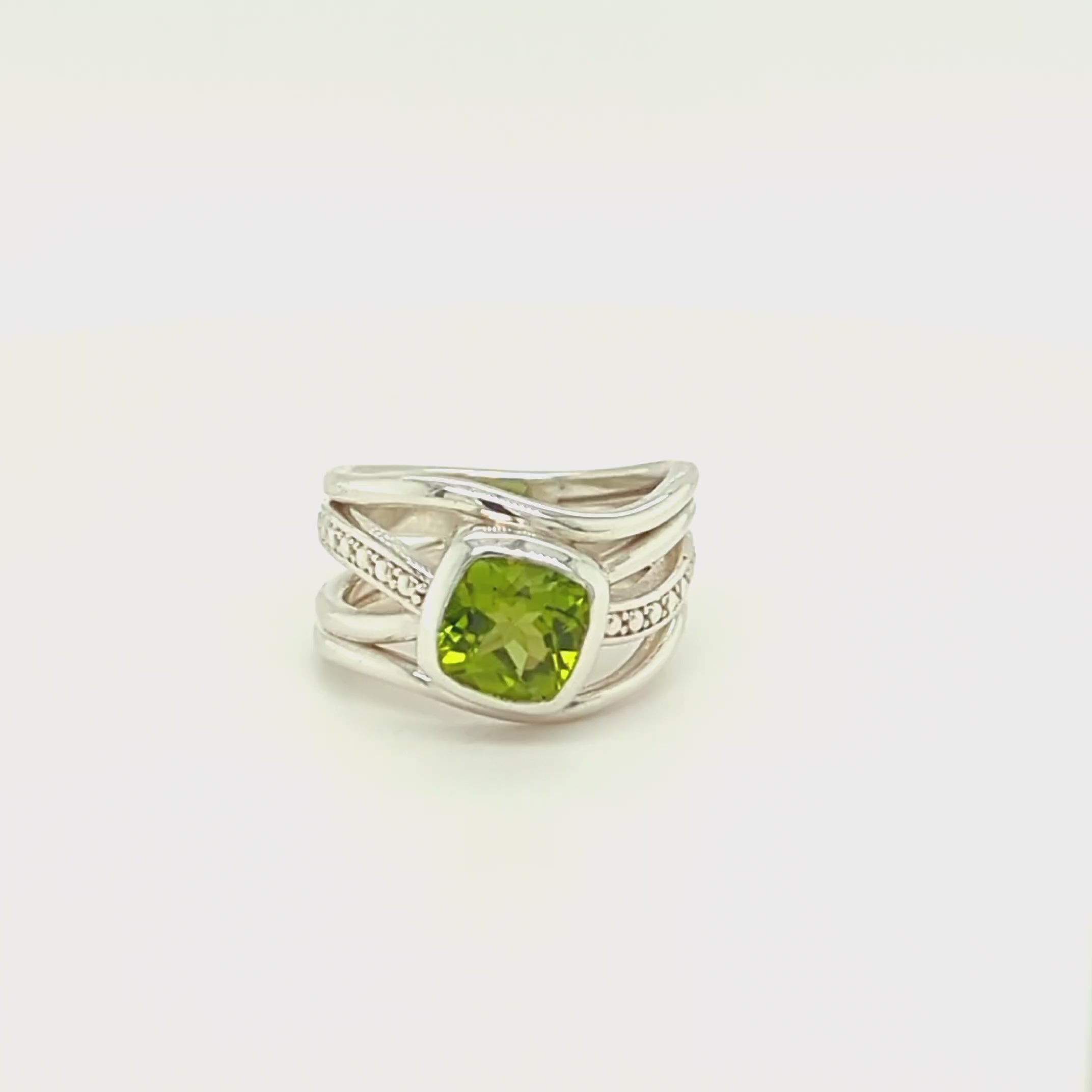 Load video: PERIDOT RING