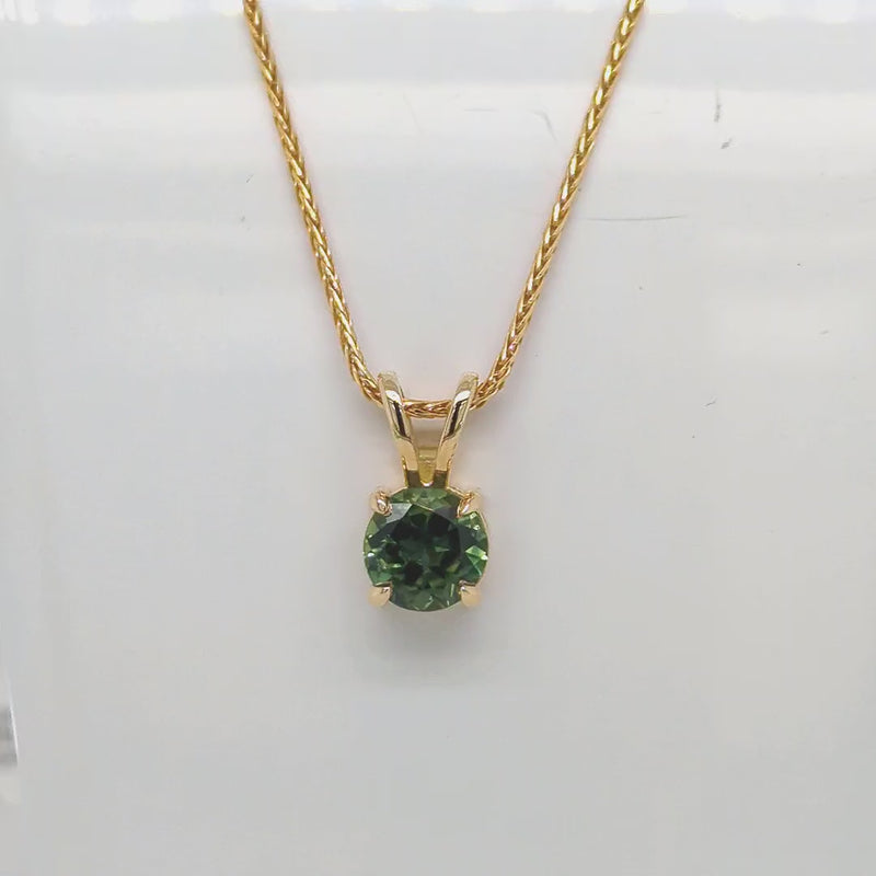 GREEN SAPPHIRE PENDANT